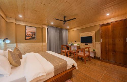 Fagu Hotel | Mehfill-A- Mountains I Balaju Banquet Hall l Stargaze Café l Open Air Multi Cuisine Restaurant l Sky Night Bonfire l Free Wi-Fi Connectivity l Charvi Retreat by Exotic Stays