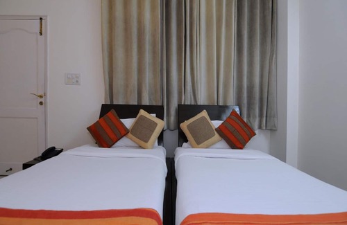 Dwarka Bed & Breakfast | Mehra Residency at the Airport