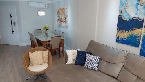 Andorinha Apartment | Meia Praia Apto Fino Acabamento 3 suítes e 2 garagens