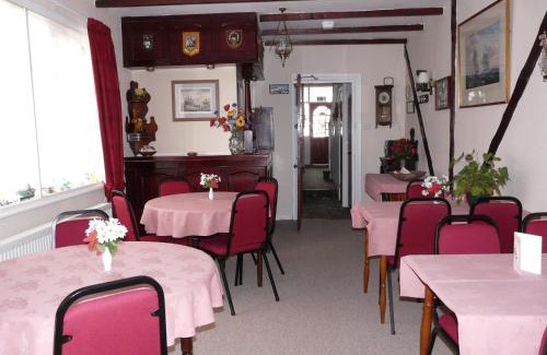 Rhyl House | Melbourne Guest House