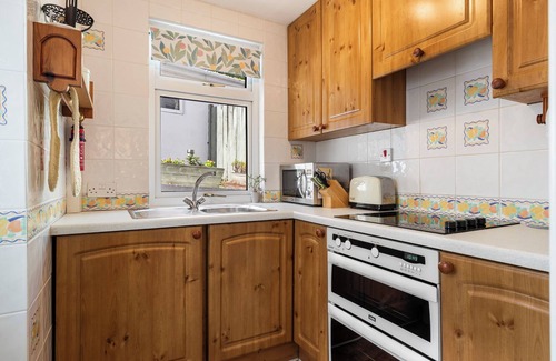 Saundersfoot Cottage | Melbourne - Sea Views and Parking