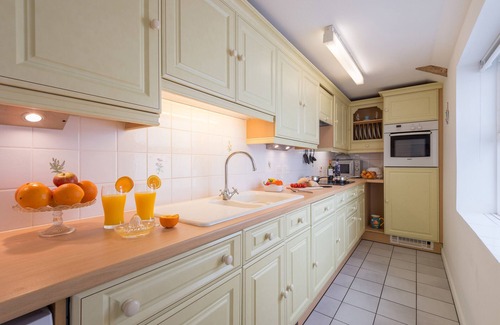 Marazion House | MELEDOR, family friendly, character holiday cottage in Marazion