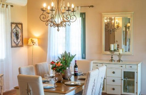 Katapodata Villa | Meleva Home