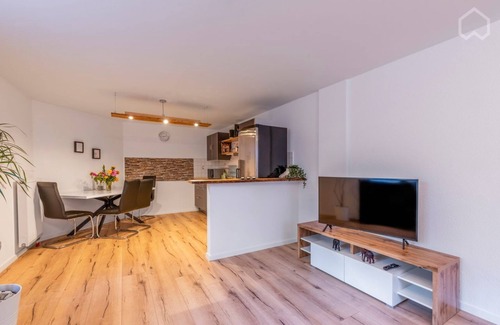 Bensheim Apartment | Melibokusblick - stylishly furnished vacation apartment