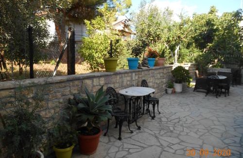Messini Apartment | Melios Rooms