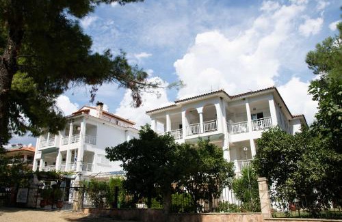 Psakoudia Hotel | Melissa Gold Coast