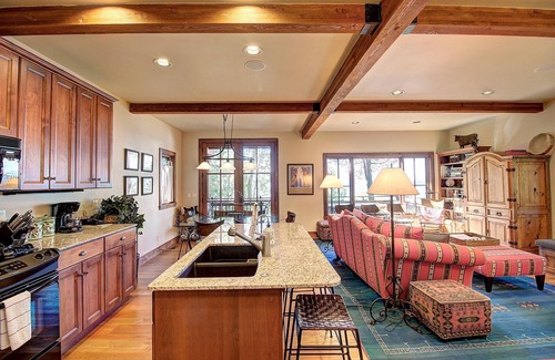 Northwest Montana - Glacier National Park House | Mellow Cove Retreat! Private Dock and Outdoor Kitchen!