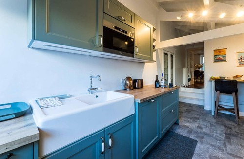 Biarritz City Centre House | MELLOW . KEYWEEK. Biarritz town house