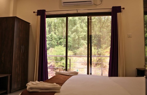 Medha Hotel | Melody 24 East Resort