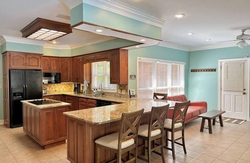 Hartwell House | Melody Lake House w/Pool!