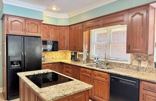 Hartwell House | Melody Lake House w/Pool!