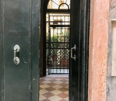 San Polo Apartment | Melusina Apartments Rialto Venice Historical Center