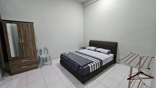 Kampung Semerah Padi House | Mem's Homestay Haziiq Jaya