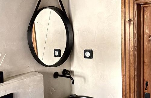 Karpenisi Apartment | Memories Apartments - Σοφίτα με τζάκι στο Καρπενήσι.