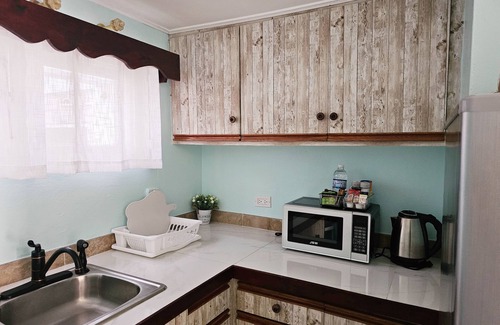 West End Villa | Memories by the Shore - Cozy Oceanview Vacation Home