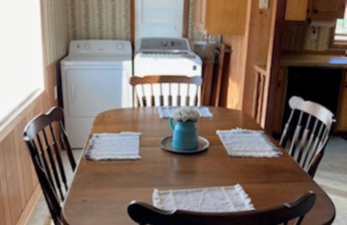 Shallotte House | Memories on Main -Located halfway between Ocean Isle Beach and Holden Beach