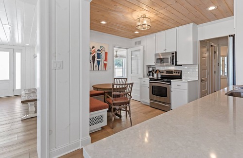 Ferrysburg House | Memories -Private Lake Michigan Beach Frontage