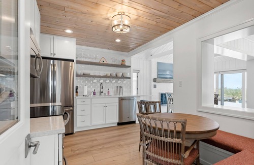 Ferrysburg House | Memories -Private Lake Michigan Beach Frontage