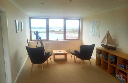 Craobh Haven House | Memorising sea views contemporary, spacious 4 bedroom coastal villa near Oban