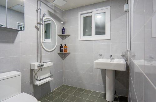 Sajik-dong Apartment | Memory Stay Seoul Jongro Hanok