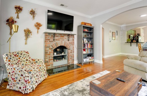 Cooper-Young Historic District House | Memphis Vacation Rental ~ 4 Mi to Downtown!