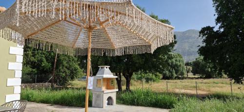 Kolaitis House | MemRo Village House