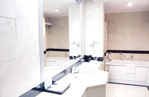 Palmerah Hotel | Menara Peninsula Hotel Jakarta