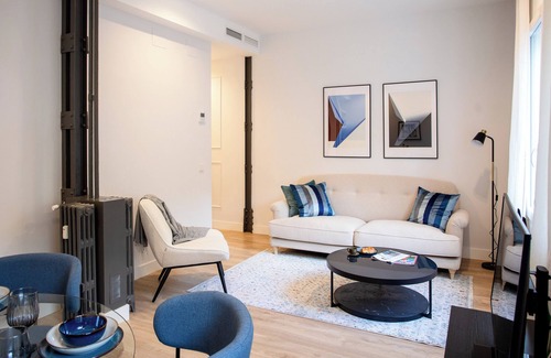 Castellana Apartment | MENINA - Apartment + Office in Velázquez, Salamanca