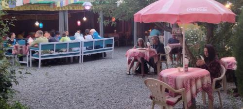 Leh House | Mentokling Guest House and Garden Restaurant