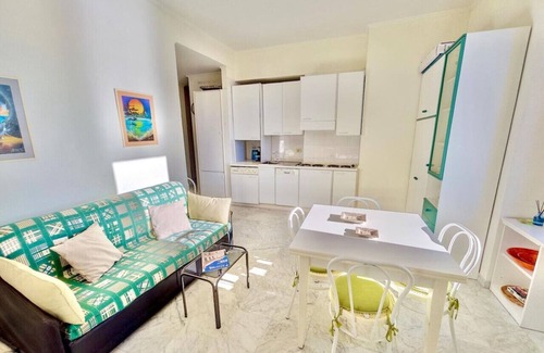 Menton Apartment | Menton Two-room apartment Seafront