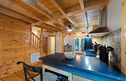 Mentone Cabin | Mentone “Rest Easy” - Tranquil Serenity & Pet Friendly