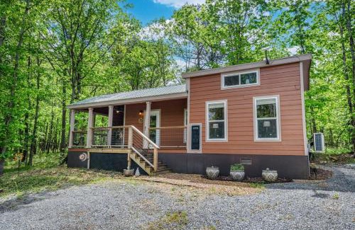 Mentone House | Mentone Tranquility Base with Hot Tub