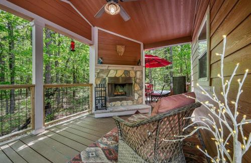 Mentone House | Mentone Tranquility Base with Hot Tub