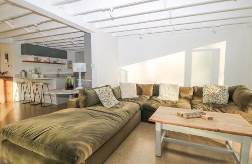Meonstoke House | Meon Boscage