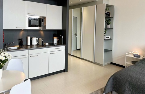 Zentrum-Sued Apartment | »MEOS« Studio ･ Zentrum ･ Balkon ･ Netflix ･ Gym