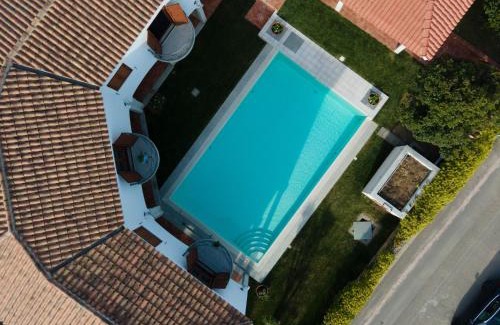 Posada House | Mera House