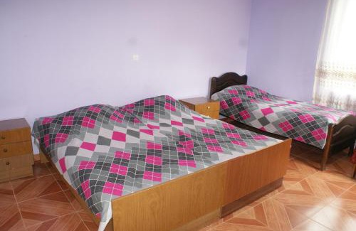 Makhinjauri House | Merabi and Neli Guest House