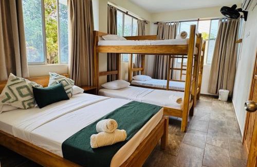 Rincon House | Merakai Hostel Rincon del Mar