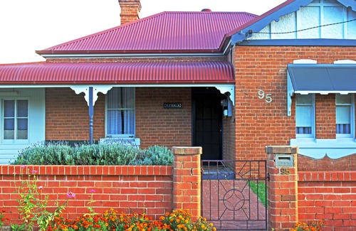 Central Mudgee Cottage | Merala: cosy cottage with an easy stroll to CBD
