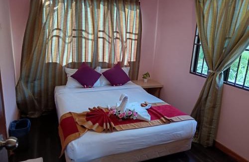 Kampung Chamang House | Meranti Homestay