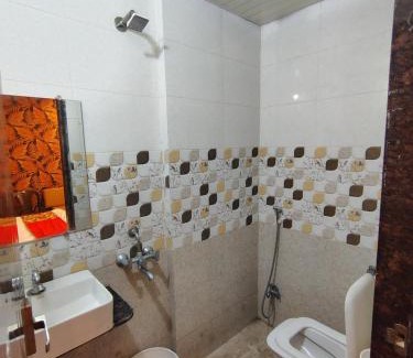 Bhopal Hotel | MeraStay Lite