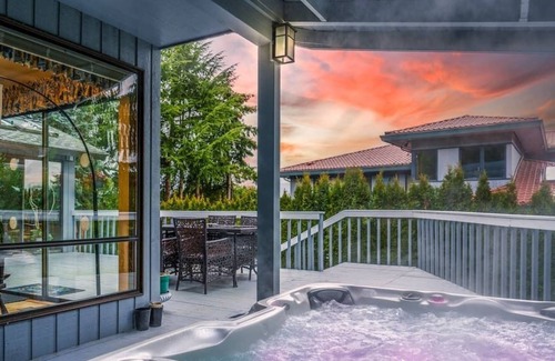 Mercer Island House | Mercer Island · Life on Lake Washington - A dream home for family gatherings