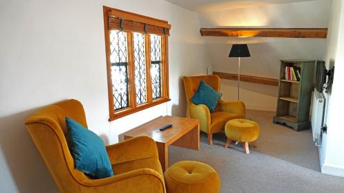 Dartmouth Apartment | Merchants Rise