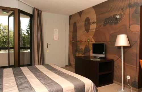 Flassans-sur-Issole Hotel | Mercure Brignoles Golf de Barbaroux & Spa