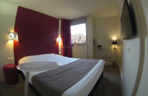 Miroir - Batignolles Hotel | Mercure Le Mans Batignolles