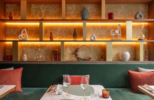 Miroir - Batignolles Hotel | Mercure Le Mans Batignolles