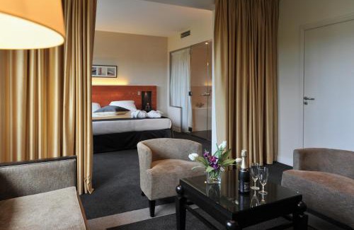 Maurepas Hotel | Mercure Maurepas Saint Quentin