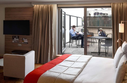 Republique–Point-du-Jour Hotel | Mercure Paris Boulogne