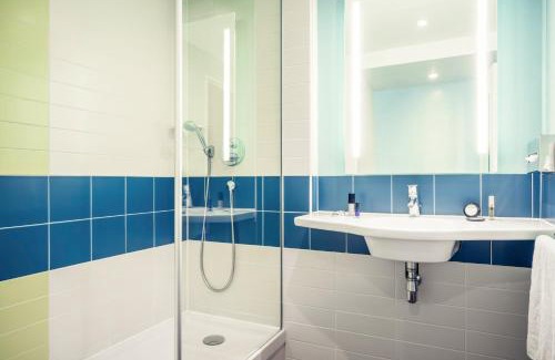 Quartier Atlantis Hotel | Mercure Paris Massy Gare TGV