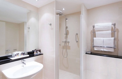 Sheffield City Centre Hotel | Mercure Sheffield St Paul's Hotel & Spa